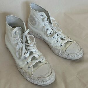 Converse Chuck Taylor Sneakers